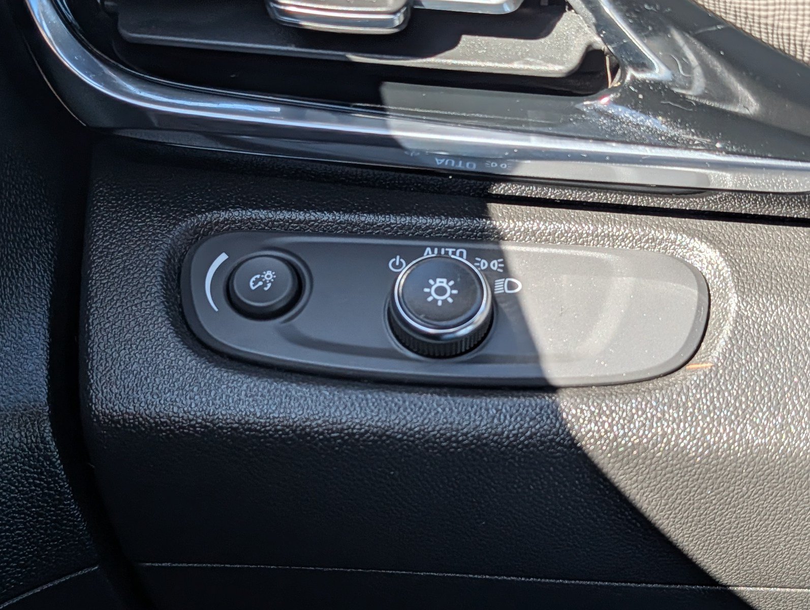 Used 2024 Buick Envista Avenir FWD image 28