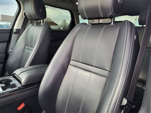 Used 2019 Land Rover Range Rover Velar S image 15