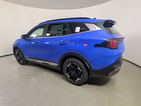 New 2026 Kia Sportage EX w/ EX Panorama Roof Package FWD image 5