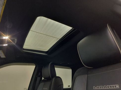 Used 2024 RAM 2500 Laramie w/ Night Edition image 13
