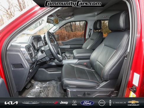 Used 2022 Ford F150 Lariat w/ Max Trailer Tow Package image 13