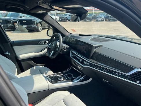 Used 2024 BMW X7 xDrive40i w/ Executive Package AWD/4WD image 25