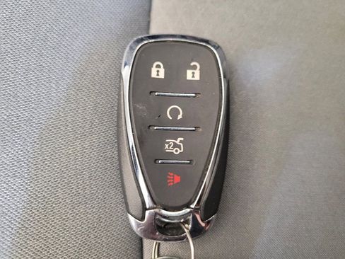 Used 2021 Chevrolet Malibu LT FWD image 32