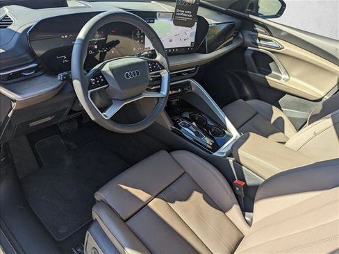 New 2025 Audi Q5 Prestige image 3