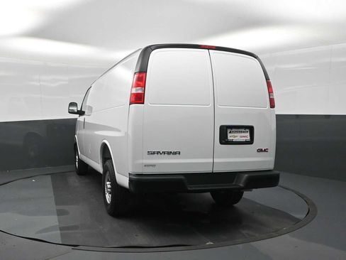 New 2026 GMC Savana 3500 w/ Driver Convenience Package RWD image 7