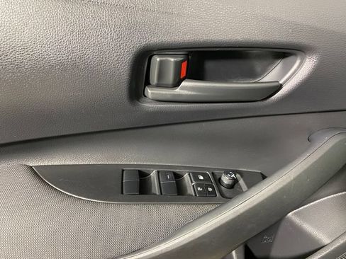 Certified 2025 Toyota Corolla LE FWD image 21