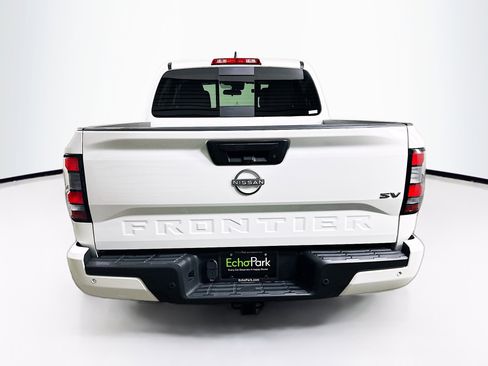 Used 2024 Nissan Frontier SV w/ SV Convenience Package image 7