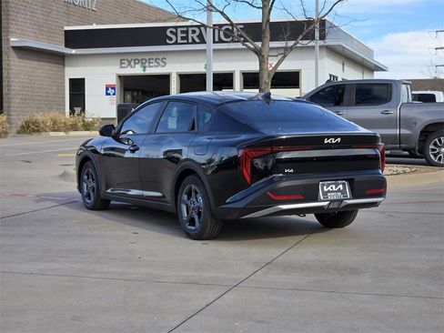 New 2026 Kia K4 LXS image 3