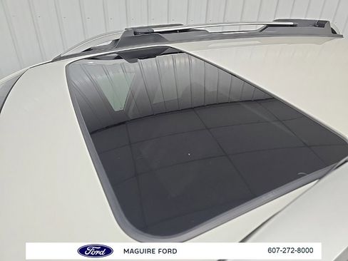 Used 2024 Subaru Outback Touring image 11