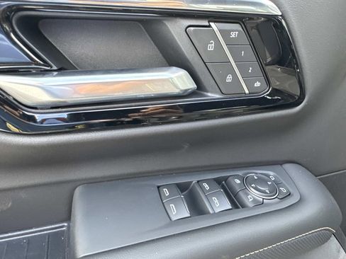 New 2026 Chevrolet Suburban Premier AWD/4WD image 20