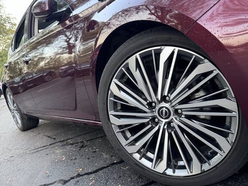 Used 2024 Nissan Altima 2.5 SL image 9