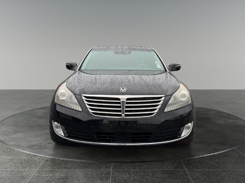 Used 2014 Hyundai Equus Signature RWD image 2