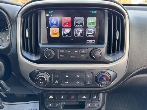 Used 2018 GMC Canyon SLE image 21