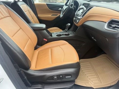 Used 2018 Chevrolet Equinox Premier image 41