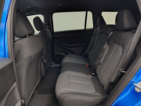 New 2026 Jeep Cherokee Laredo AWD/4WD image 18
