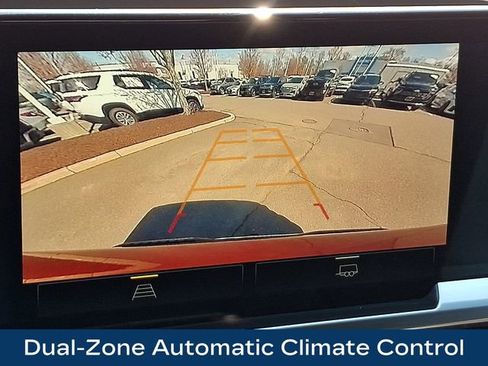 Used 2023 Chevrolet Silverado 1500 LT w/ Z71 Off-Road Package image 13