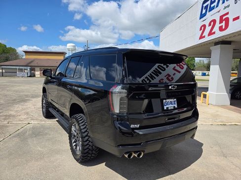 Used 2025 Chevrolet Tahoe Z71 w/ Comfort Package image 3
