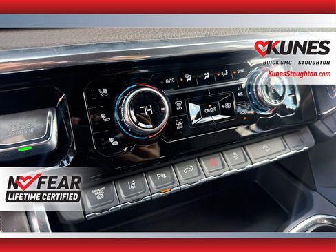 New 2026 GMC Sierra 2500 Denali w/ Denali Reserve Package image 34