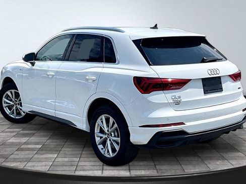 Used 2024 Audi Q3 2.0T Premium AWD/4WD image 2