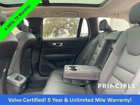Certified 2025 Volvo V60 B5 Cross Country Plus image 31