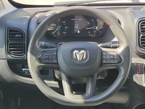 Used 2025 RAM ProMaster 2500 w/ Convenience Group FWD image 20