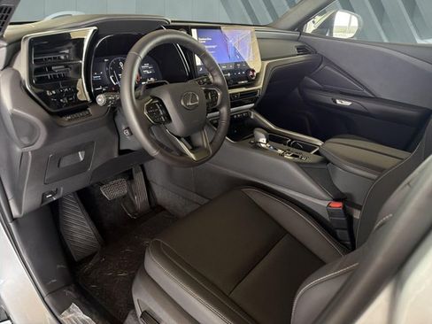 Certified 2026 Lexus TX 350 FWD w/ Technology Package image 10