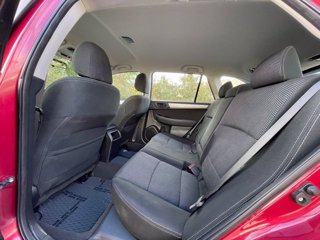 Used 2019 Subaru Outback 2.5i AWD/4WD image 8
