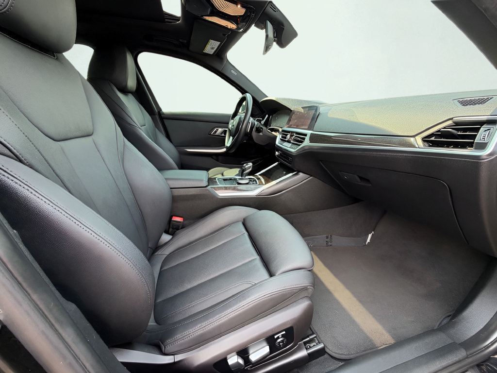 Used 2020 BMW 330i Sedan w/ Convenience Package RWD image 27