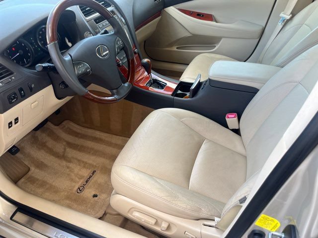 Used 2011 Lexus ES 350 FWD image 5