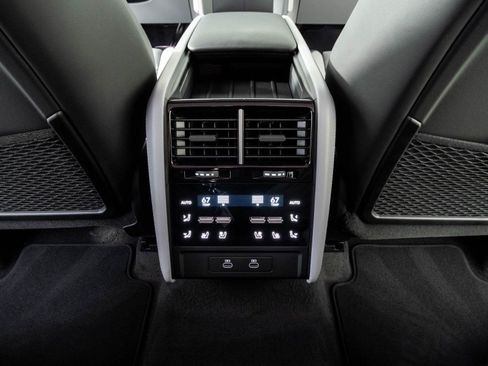 New 2026 Porsche Cayenne Electric AWD/4WD image 20