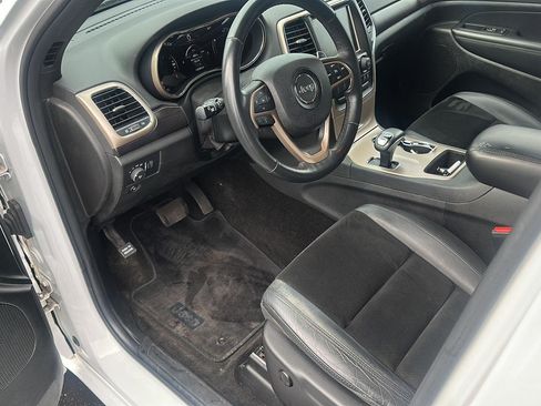 Used 2015 Jeep Grand Cherokee Altitude AWD/4WD image 11