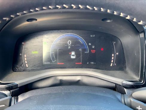 Used 2025 Toyota Camry SE FWD image 25
