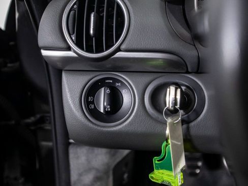 Used 2007 Porsche Cayman S image 25