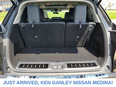 Used 2023 INFINITI QX60 Luxe w/ Performance Audio Package AWD/4WD image 19
