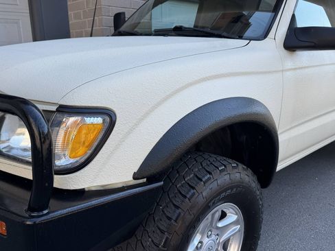 Used 2001 Toyota Tacoma 4x4 Xtracab V6 image 22