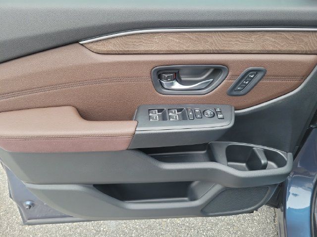 Used 2026 Honda Pilot Elite image 8