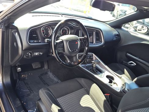 Certified 2020 Dodge Challenger SXT RWD image 15