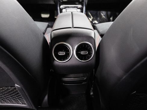 Used 2023 Mercedes-Benz EQB 300 4MATIC image 26