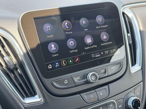Used 2024 Chevrolet Malibu LT FWD image 23