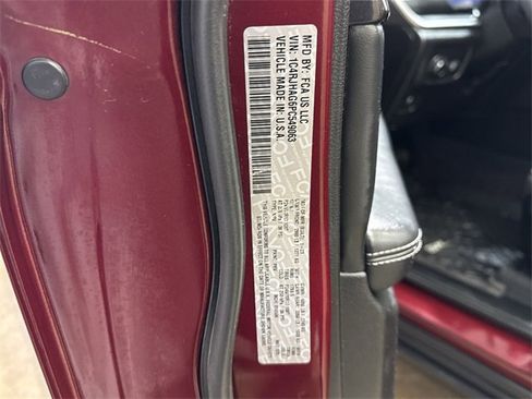 Used 2023 Jeep Grand Cherokee Laredo w/ Luxury Tech Group I image 30