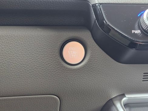 New 2026 Kia Carnival EX image 39