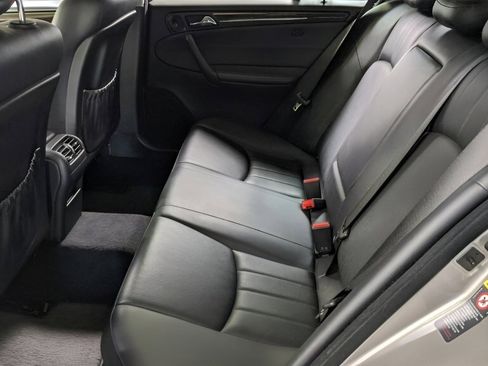Used 2005 Mercedes-Benz C 320 4MATIC Sedan image 25