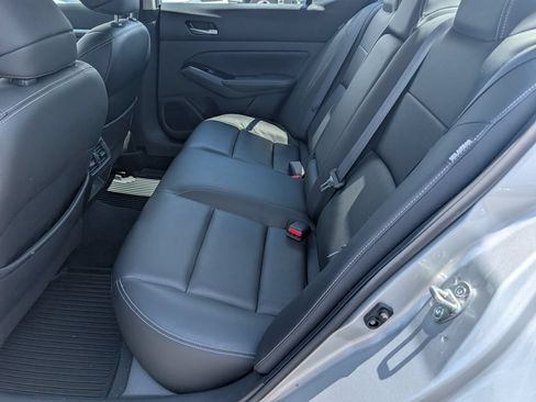 Used 2021 Nissan Altima 2.5 SL FWD image 13
