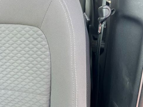 Used 2020 Ford Escape SE image 12