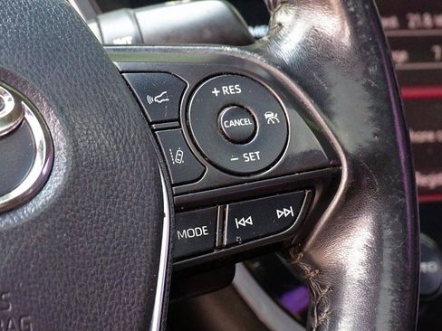 Used 2019 Toyota Camry SE w/ Audio Package FWD image 21