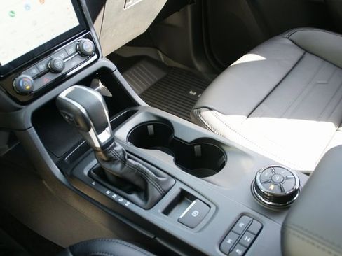 New 2025 Ford Ranger Lariat w/ Black Appearance Package image 26