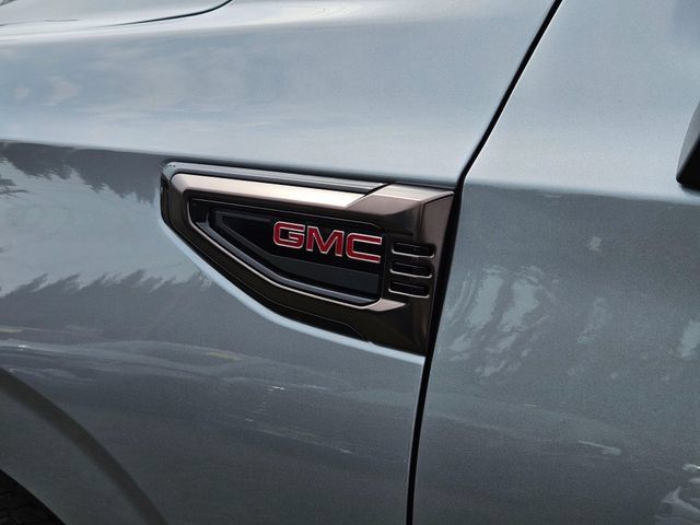 New 2026 GMC Yukon AT4 Ultimate AWD/4WD image 11
