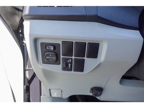 Used 2015 Toyota Prius Two FWD image 12