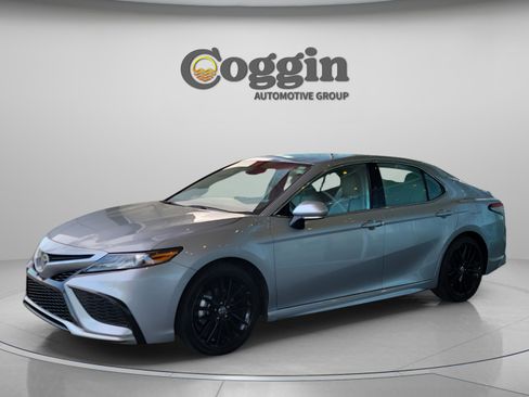 Used 2024 Toyota Camry XSE image 1