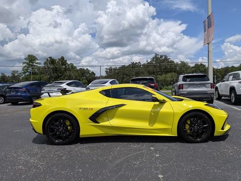 Used 2023 Chevrolet Corvette Stingray Premium Cpe w/ Z51 Performance Package RWD image 2